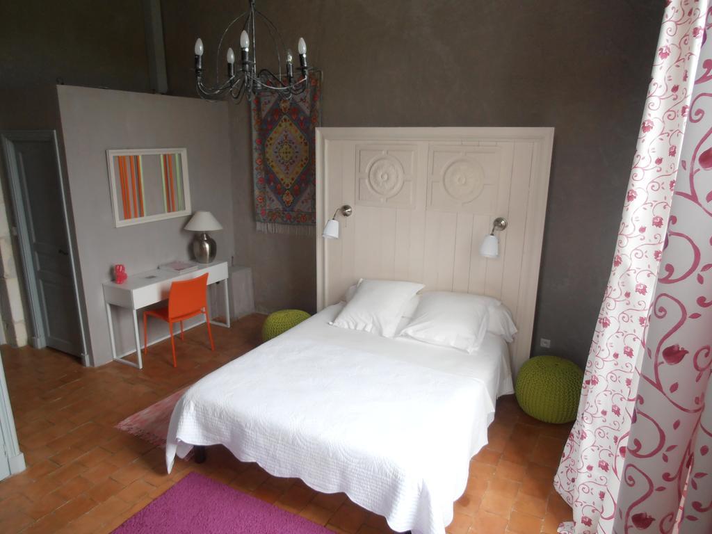 Chambres D'Hotes Logis De L'Astree Saint-Bris-des-Bois Bagian luar foto