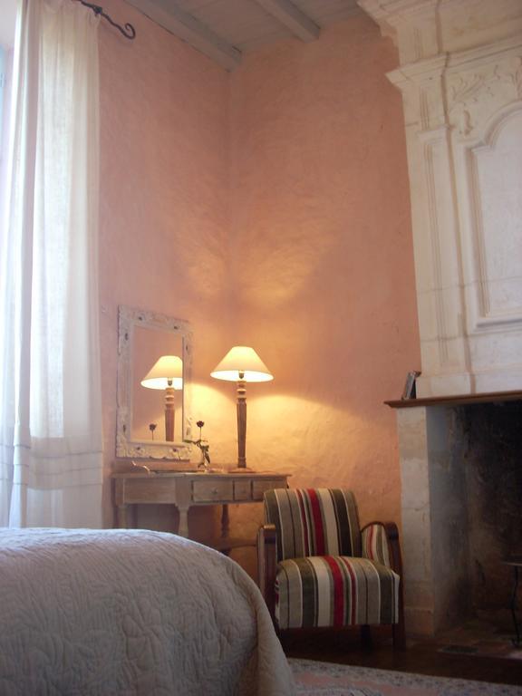 Chambres D'Hotes Logis De L'Astree Saint-Bris-des-Bois Bagian luar foto