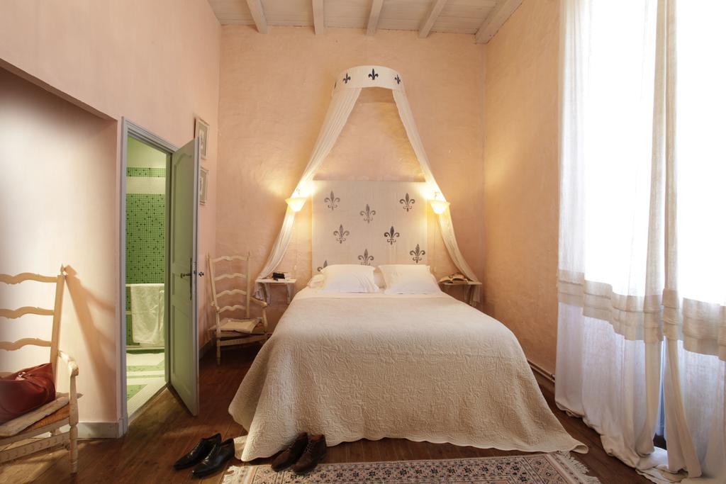 Chambres D'Hotes Logis De L'Astree Saint-Bris-des-Bois Bagian luar foto
