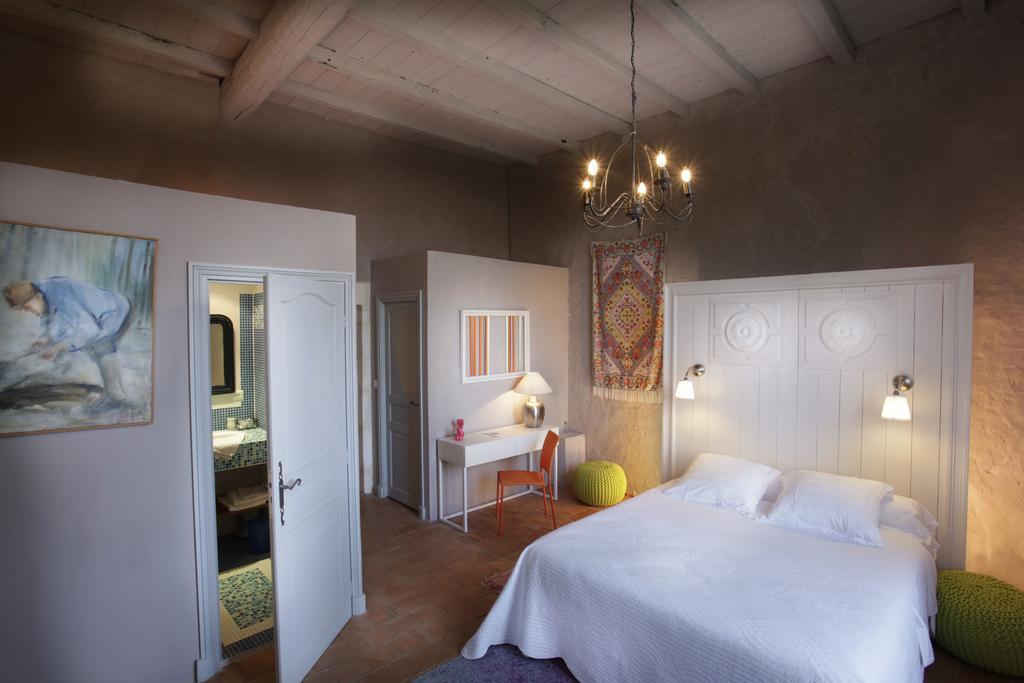 Chambres D'Hotes Logis De L'Astree Saint-Bris-des-Bois Bagian luar foto