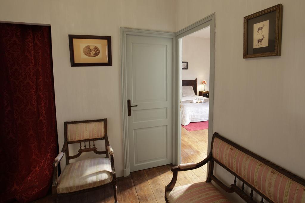 Chambres D'Hotes Logis De L'Astree Saint-Bris-des-Bois Bagian luar foto