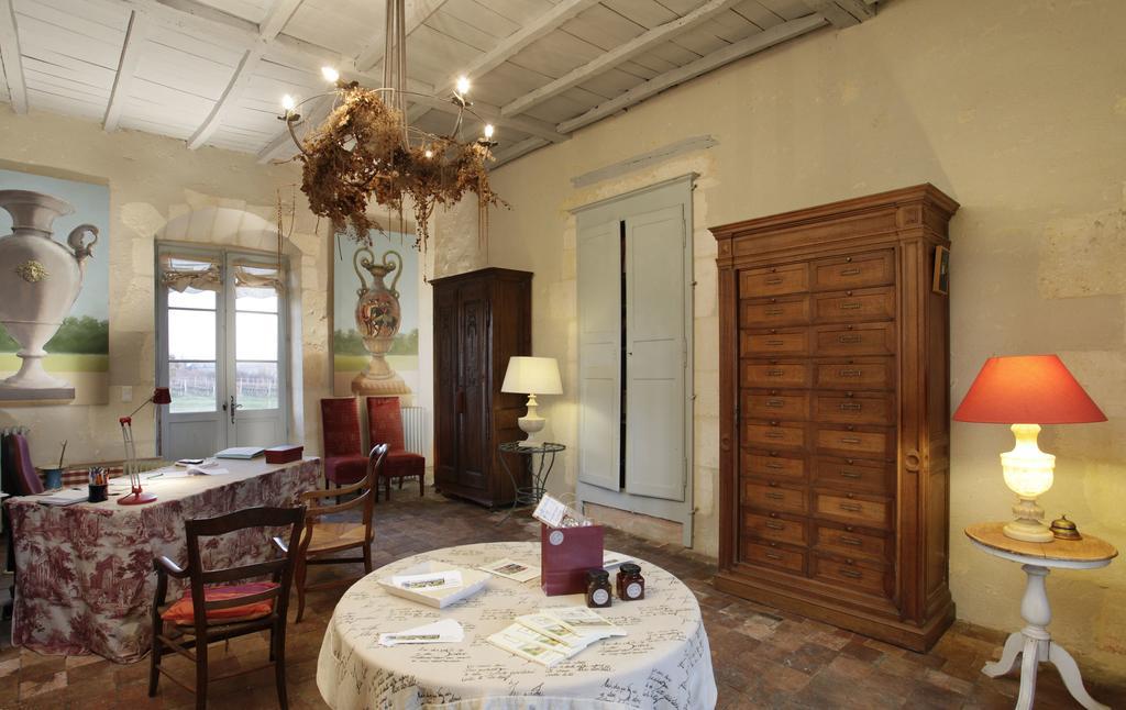 Chambres D'Hotes Logis De L'Astree Saint-Bris-des-Bois Bagian luar foto
